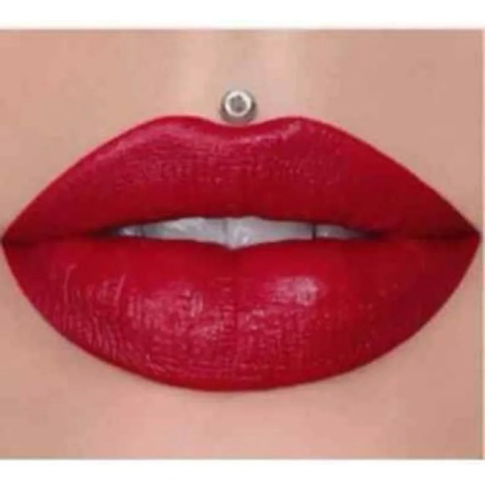 JEFFREE STAR NIB VELVET TRAP REDRUM